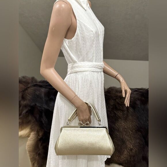 Gold Togo Cowhide Calfskin Handmade “Bow” Shaped Kisslock Baguette Bag/Crossbody - Picture 4 of 16